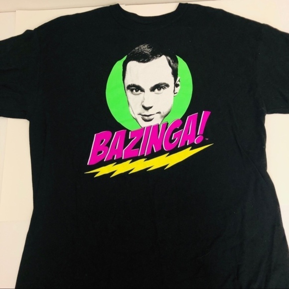 The big bang theory men’s graphic T black Size XL‎